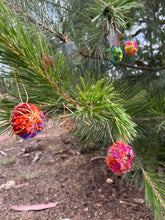 Cargar imagen en el visor de la galería, Adorno Navideño
