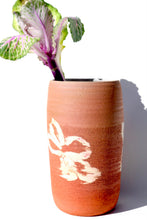 Cargar imagen en el visor de la galería, Florero
