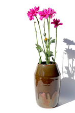 Cargar imagen en el visor de la galería, Florero
