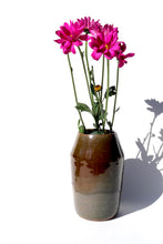 Cargar imagen en el visor de la galería, Florero
