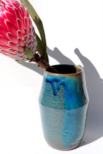 Cargar imagen en el visor de la galería, Florero
