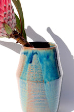 Cargar imagen en el visor de la galería, Florero
