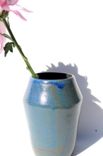 Cargar imagen en el visor de la galería, Florero
